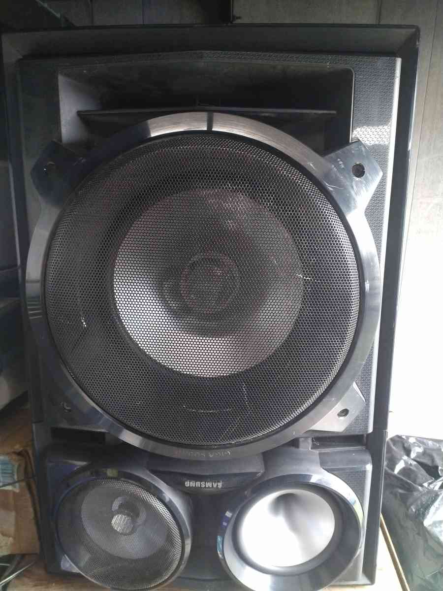 Samsung DJ Speakers - Anaheim, California - FleaMarketBay