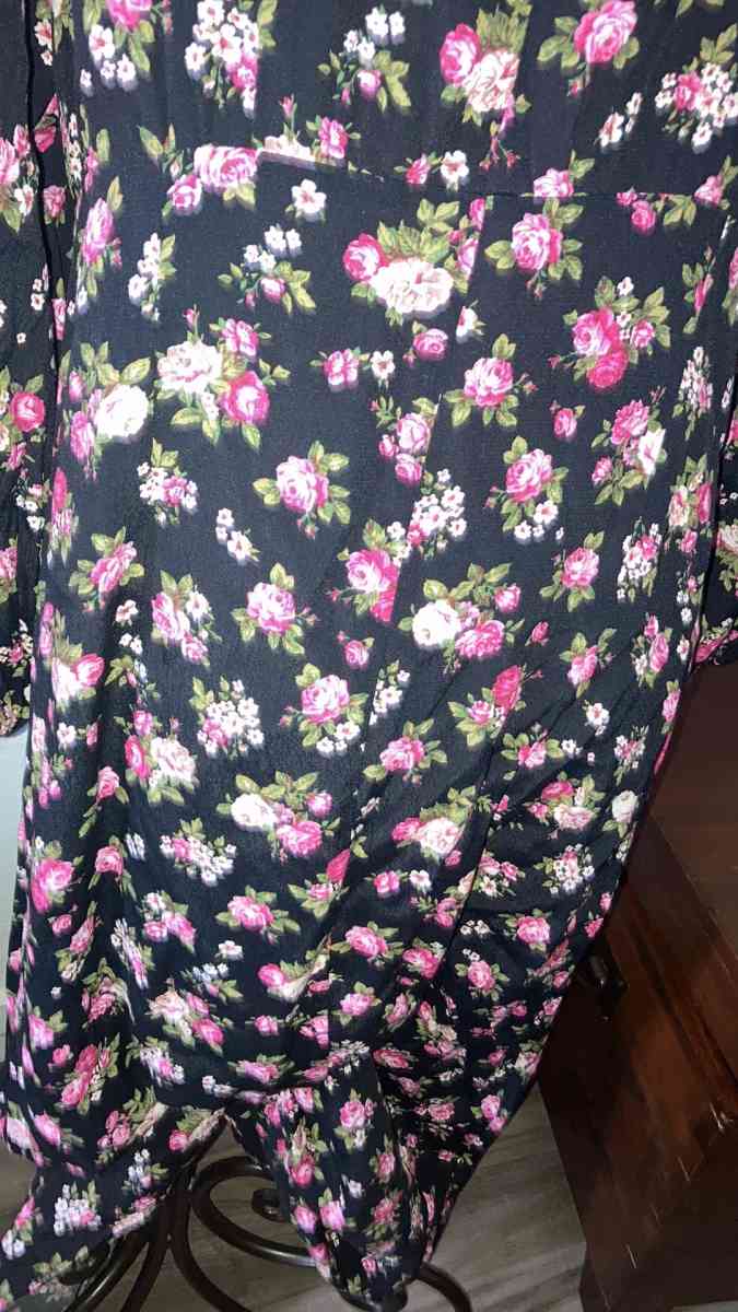 Dress - Riverside, California - FleaMarketBay