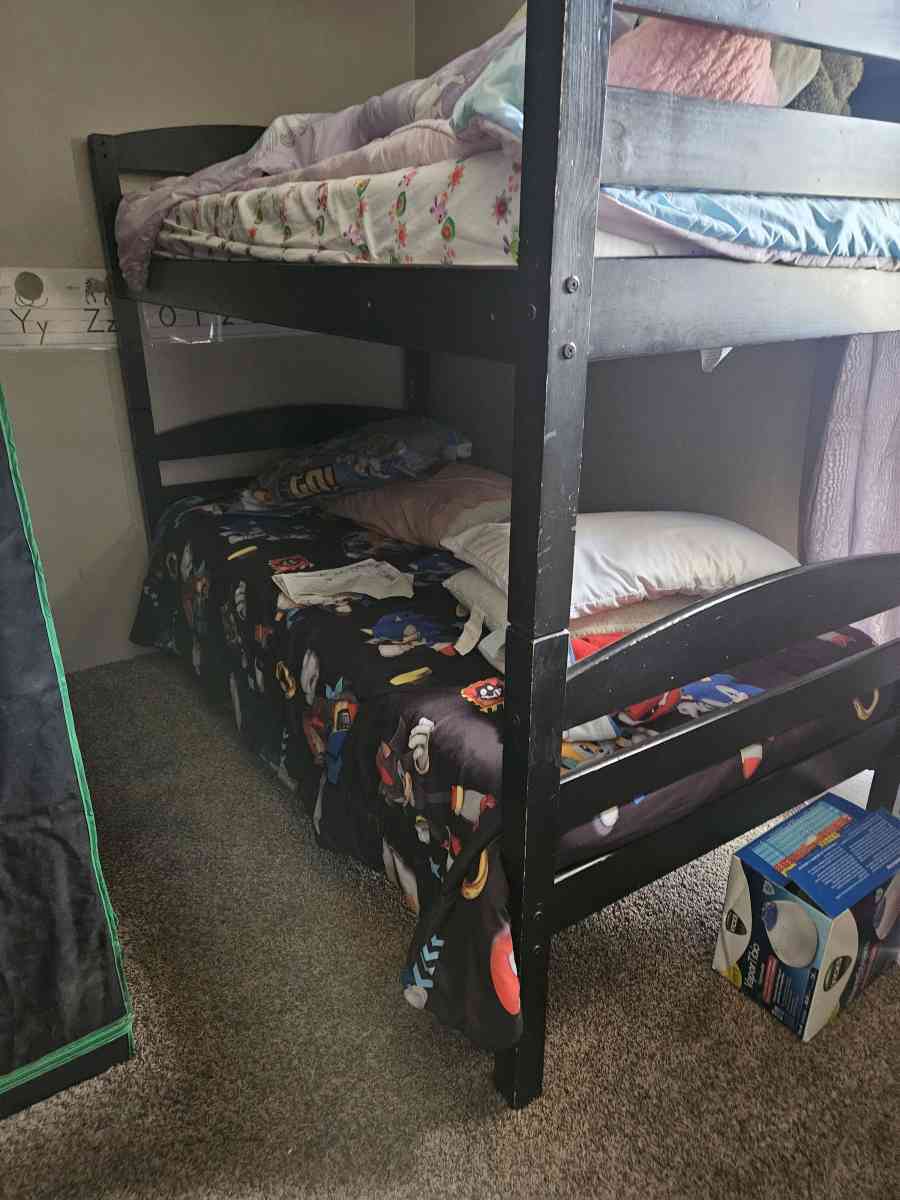 mainstays twin bunk beds - El Paso, Texas - FleaMarketBay