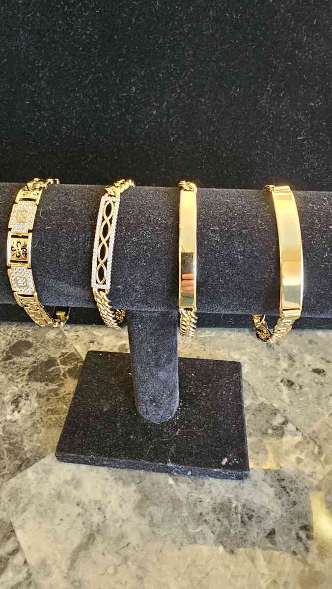 bracelet 8 inch - Rochester, New York