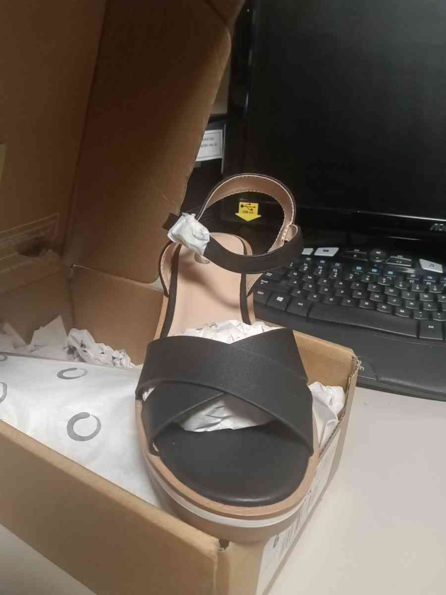 journey collection hilaree black size 6 - Torrance, California - FleaMarketBay