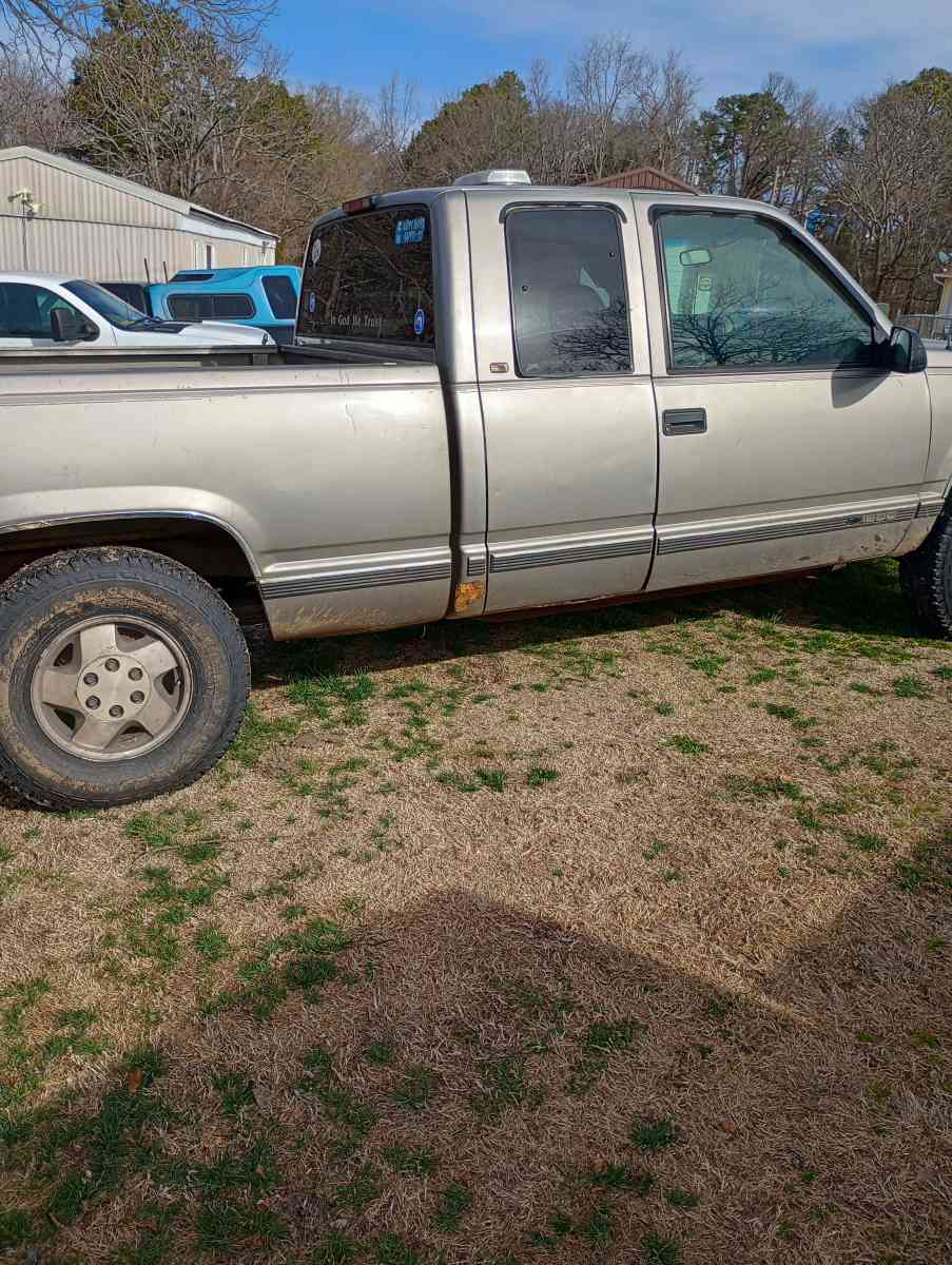 1998 Chevy Silverado Z71 - Eureka Springs, Arkansas - FleaMarketBay