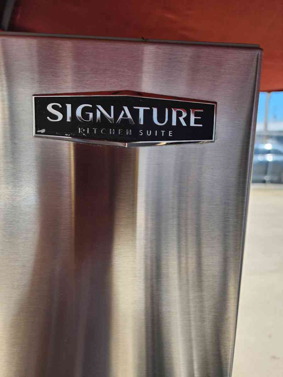 SIGNATURE KITCHEN SUITE FRENCH DOORS STAINLESS STEEL - Santa Ana, California - FleaMarketBay