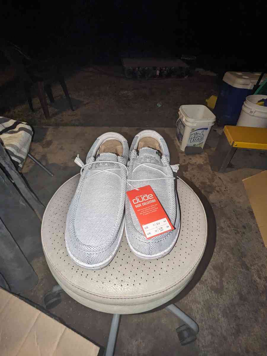 HEY DUDES - Red Oak, Texas - FleaMarketBay