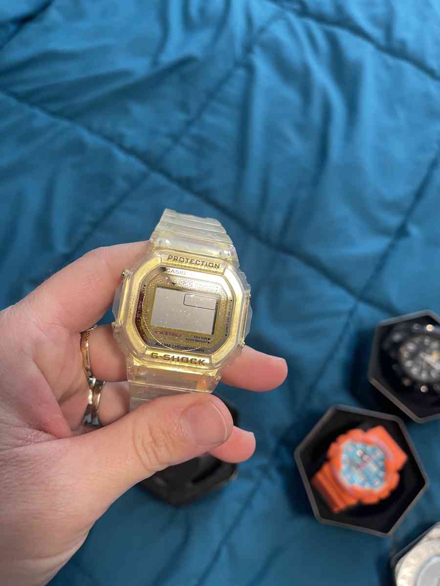 4 watches - Lyndhurst, New Jersey - FleaMarketBay