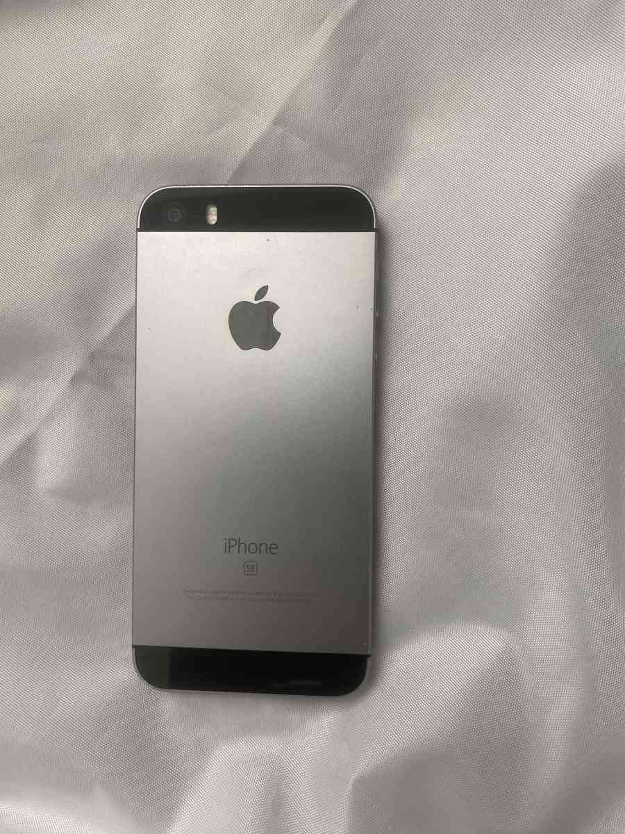 iPhone SE 64GB with iPad Air - Atlanta, Georgia - FleaMarketBay