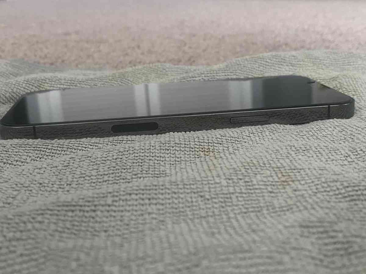 iPhone 13 Pro Max - Atlanta, Georgia - FleaMarketBay