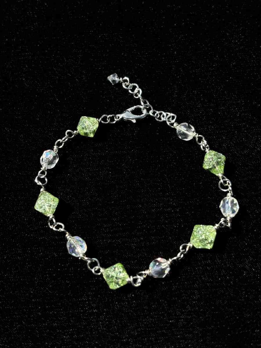 handmade glass beaded bracelet - Tehachapi, California - FleaMarketBay