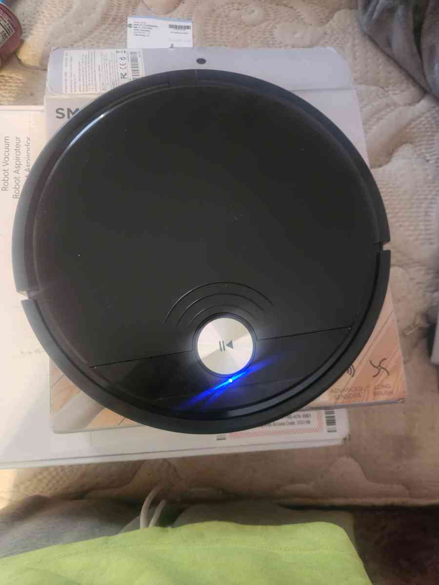 3 in 1 vacuum and mop robot - Greenville, South Carolina - FleaMarketBay