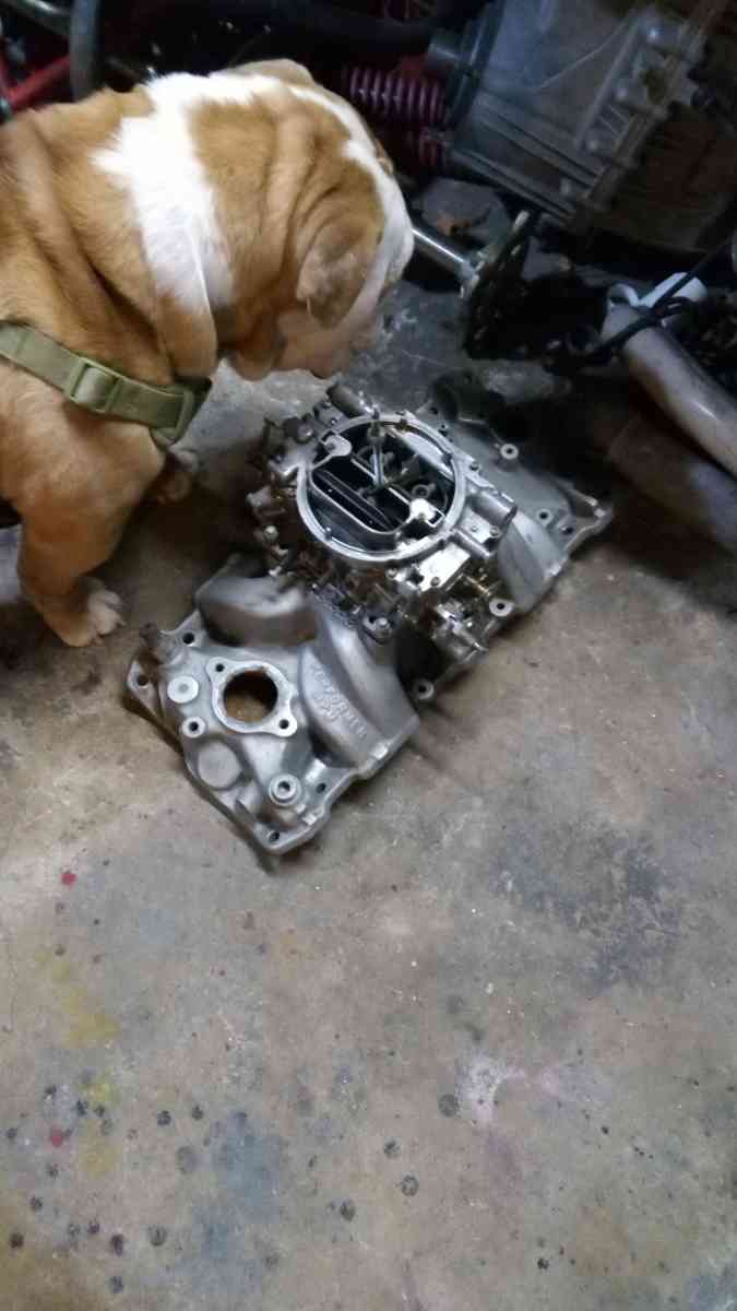 Edelbrock Carb 650 4 high Rise Intake and a 14 breather - Abilene, Texas - FleaMarketBay