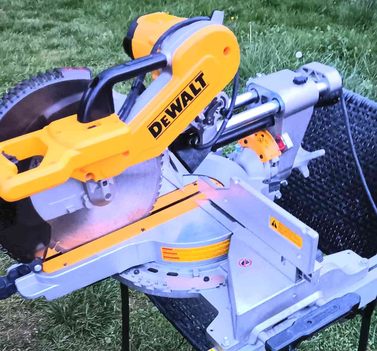 dewalt Double Bevel sliding compound miter saw - Dalton, Georgia