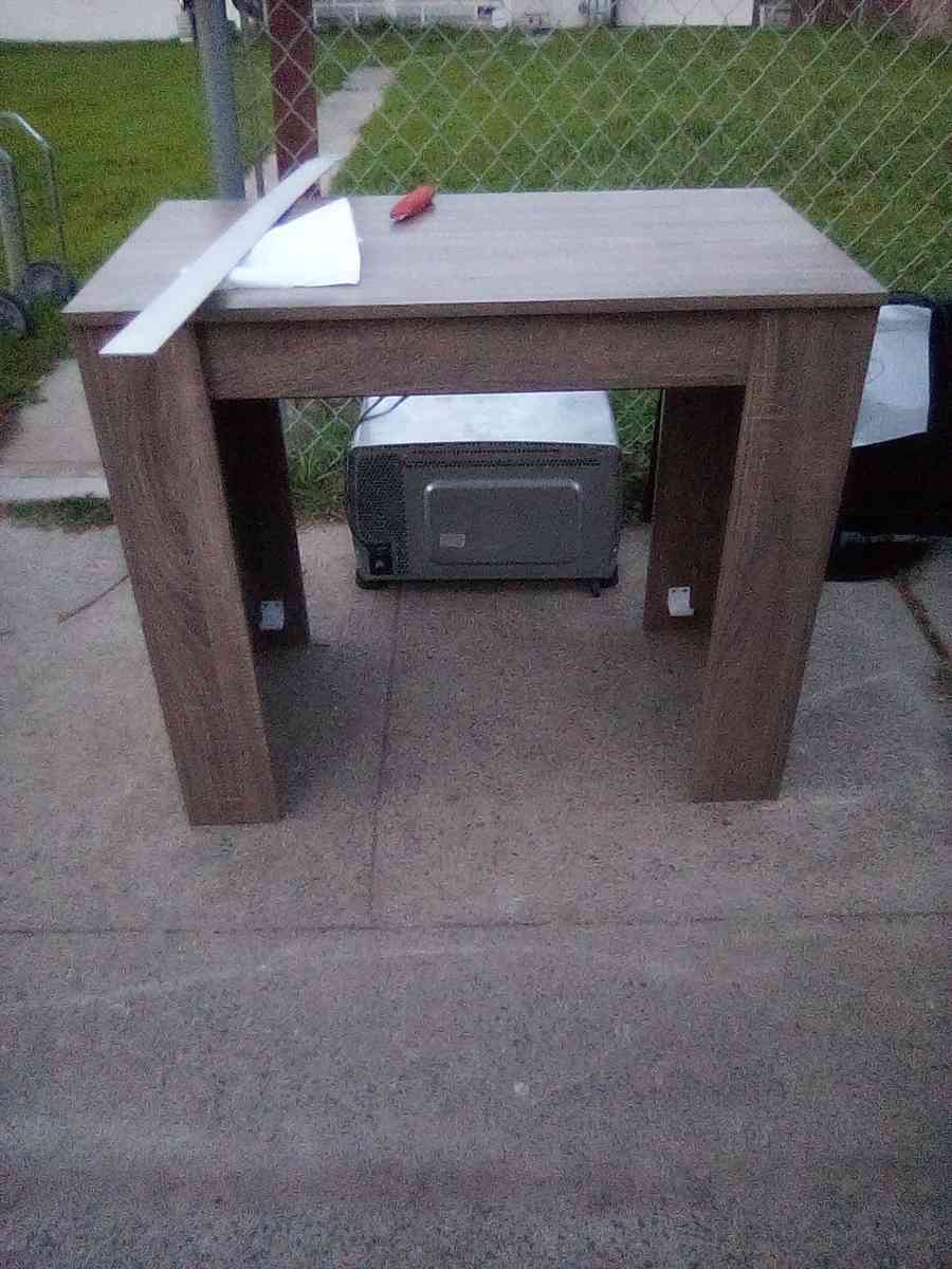 dresser beds  mics - Sacramento, California - FleaMarketBay