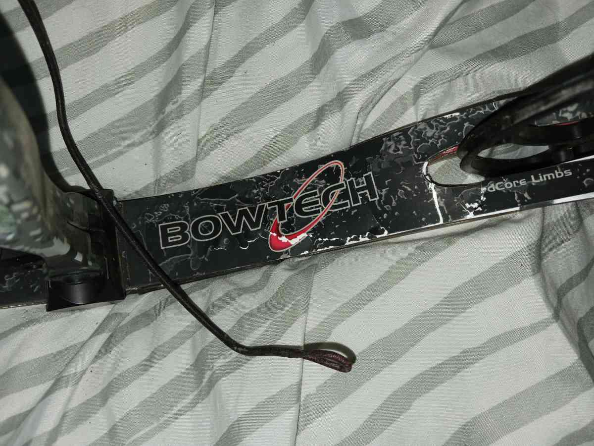 a bow 90 - Iowa Park, Texas - FleaMarketBay