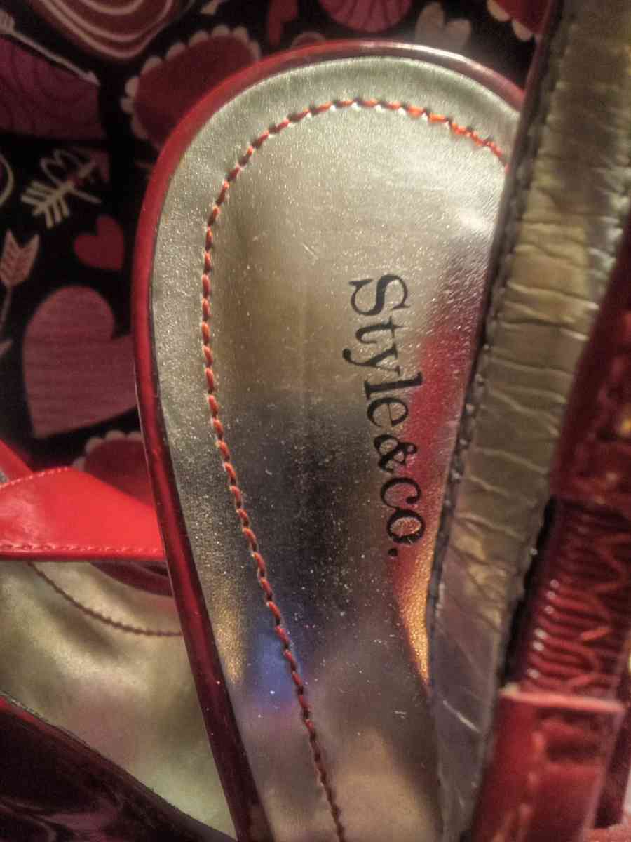 Red Patton Heels - Spencer, Oklahoma - FleaMarketBay