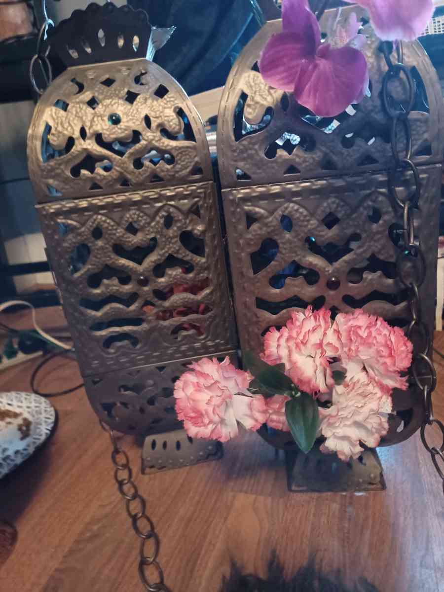 Antiques and household - New Albany, Indiana - FleaMarketBay