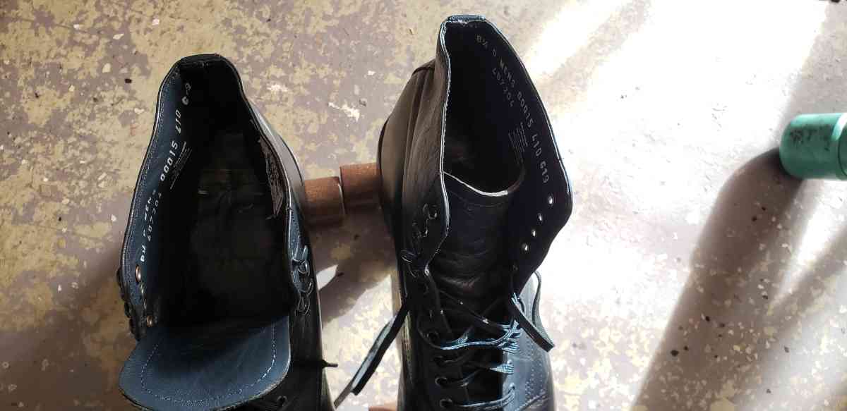 STACY ADAMS ROLLER SKATES - Chino, California - FleaMarketBay