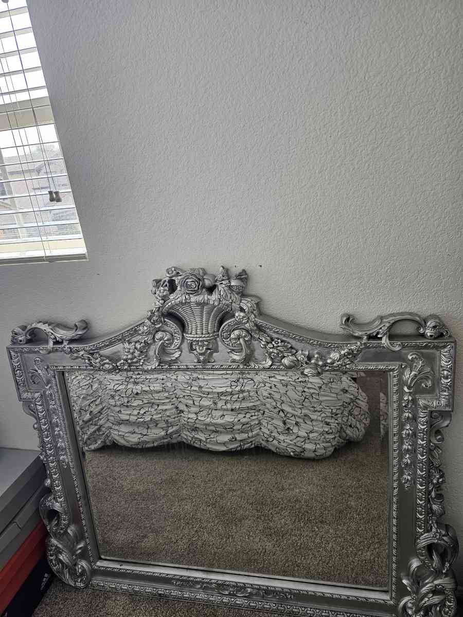 mirror - Fontana, California