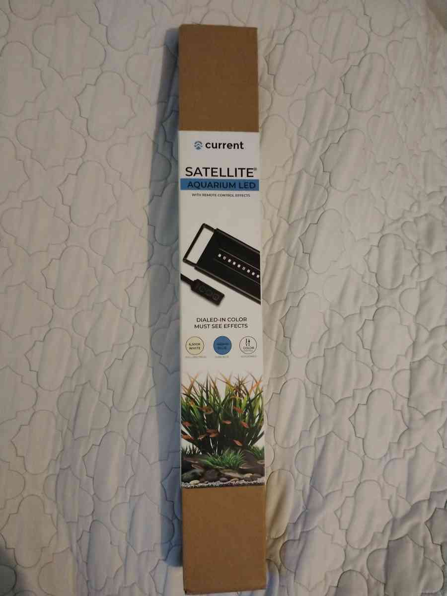 Aquarium LED with remote control effects - Leavittsburg, Ohio