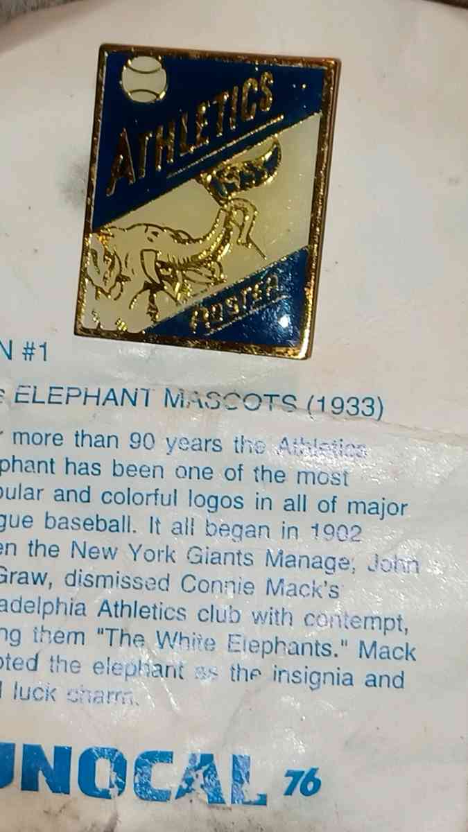 vintage pins - Bensalem, Pennsylvania - FleaMarketBay