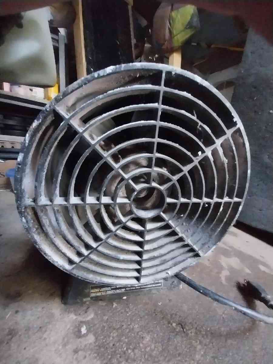 space heater - Charlotte, North Carolina - FleaMarketBay