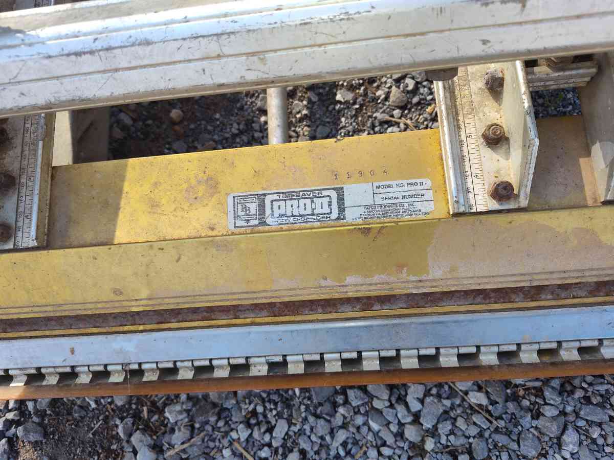 some tools and tow ropes - Shelby, Alabama - FleaMarketBay