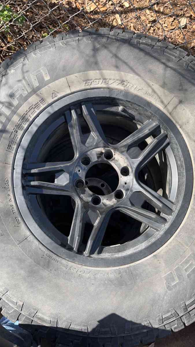 wheels and tires - Cleburne, Texas - FleaMarketBay