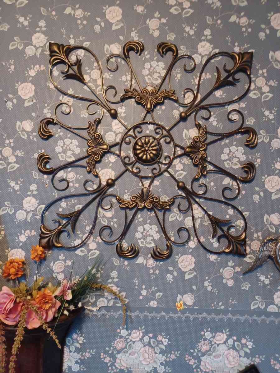 Antiques and household - New Albany, Indiana