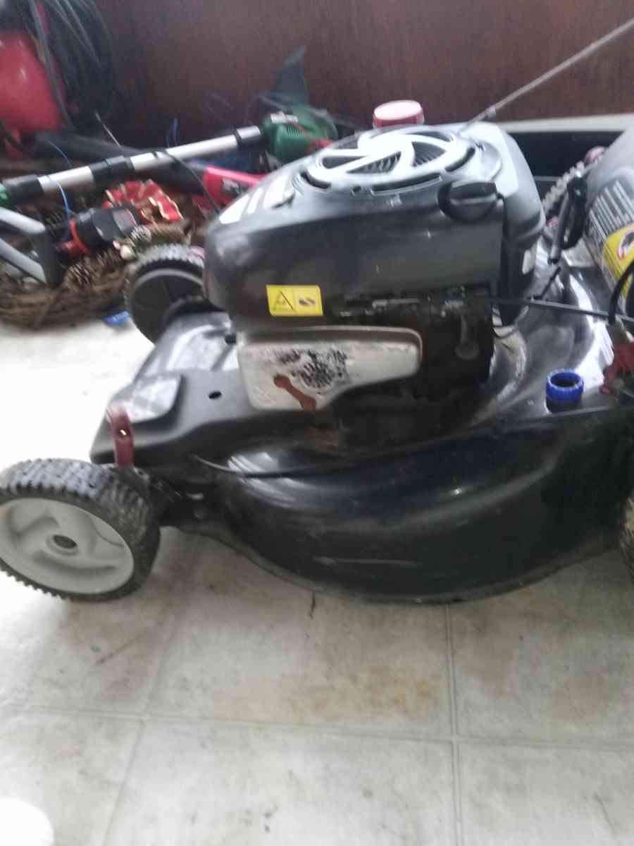 lawn mower - Cleveland, Ohio - FleaMarketBay