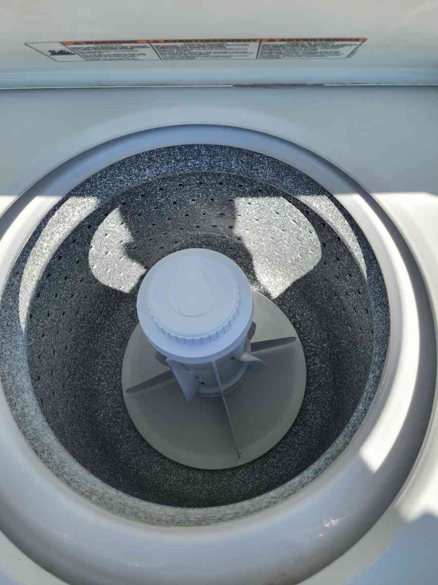 WHIRLPOOL STACKABLE GAS 24 INCH - Santa Ana, California - FleaMarketBay