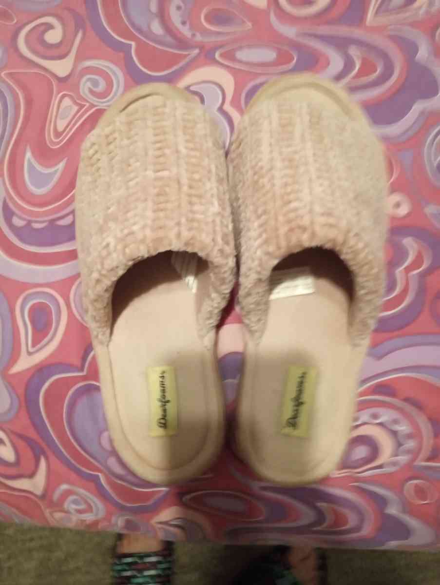 house shoes - Tulsa, Oklahoma