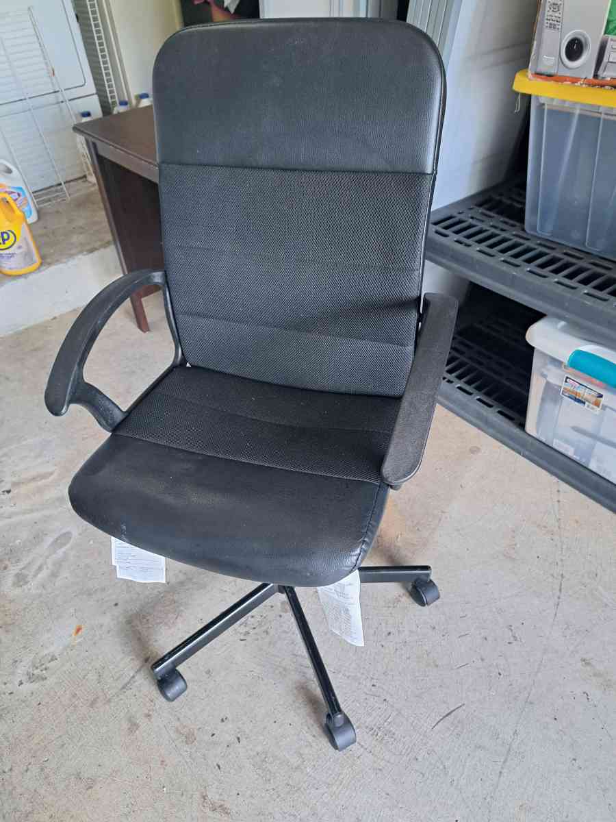 office Chair - Fort Lauderdale, Florida - FleaMarketBay