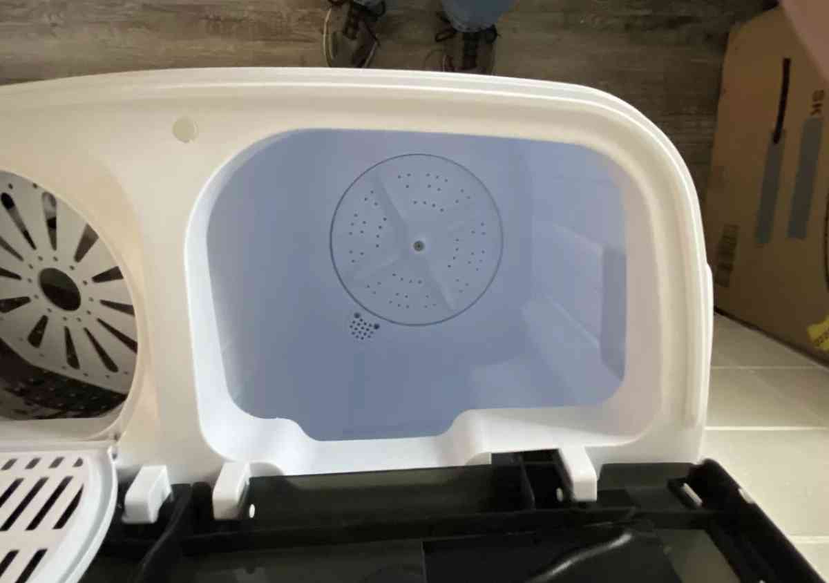 portable washing machine and Spin dryer - Chicago, Illinois - FleaMarketBay