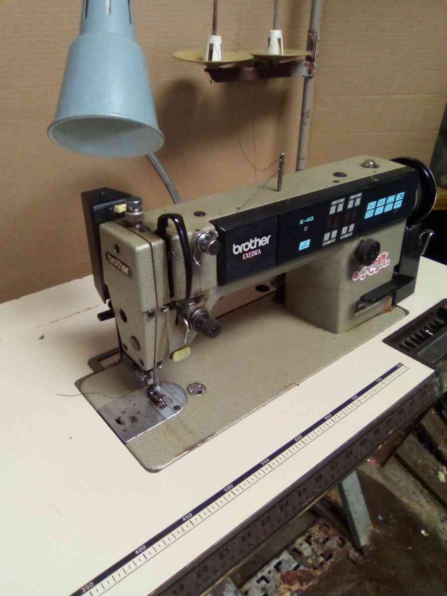 Industrial single needle sewing machine - Costa Mesa, California - FleaMarketBay