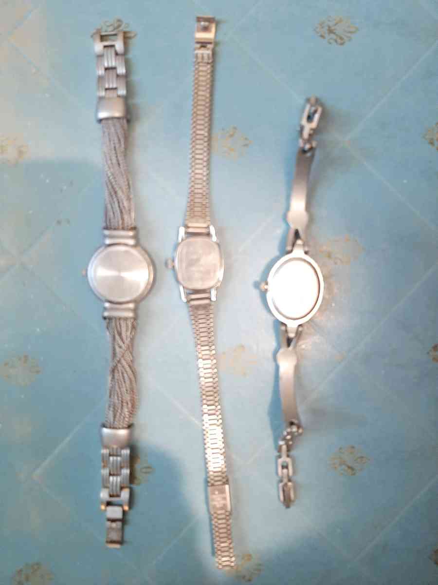3 Vintage Watches - Dover, Arkansas - FleaMarketBay