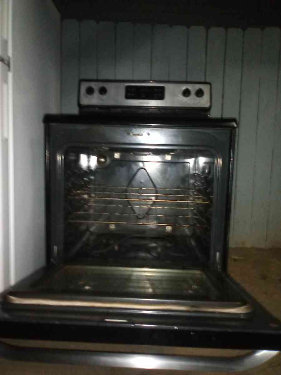 A White Highpoint refrigerator - Monroe, Louisiana - FleaMarketBay