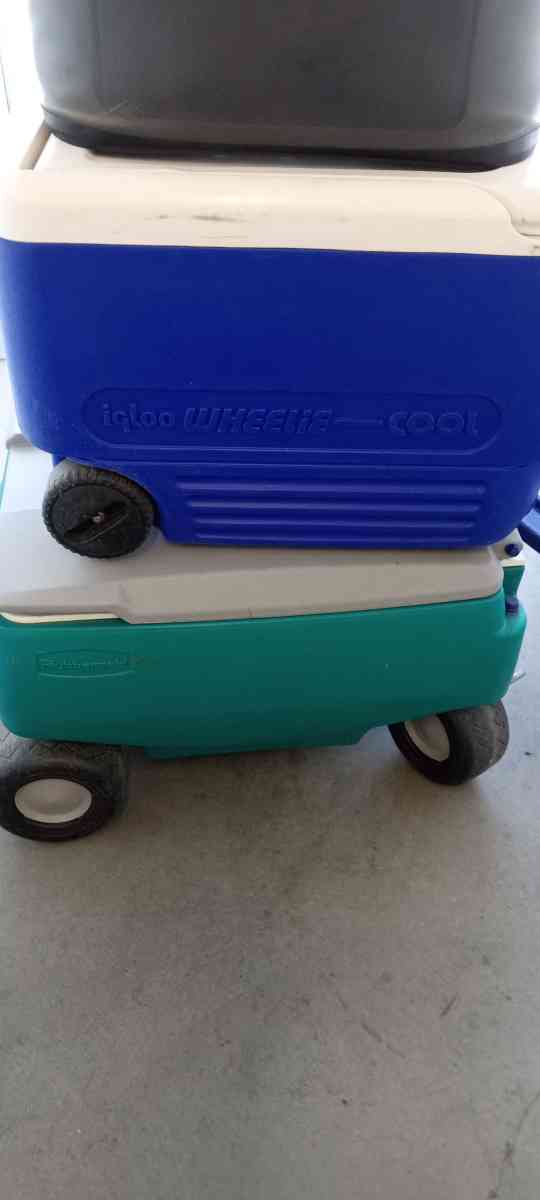 the 5 ice cooler from mini to familiary - Belmont, California - FleaMarketBay