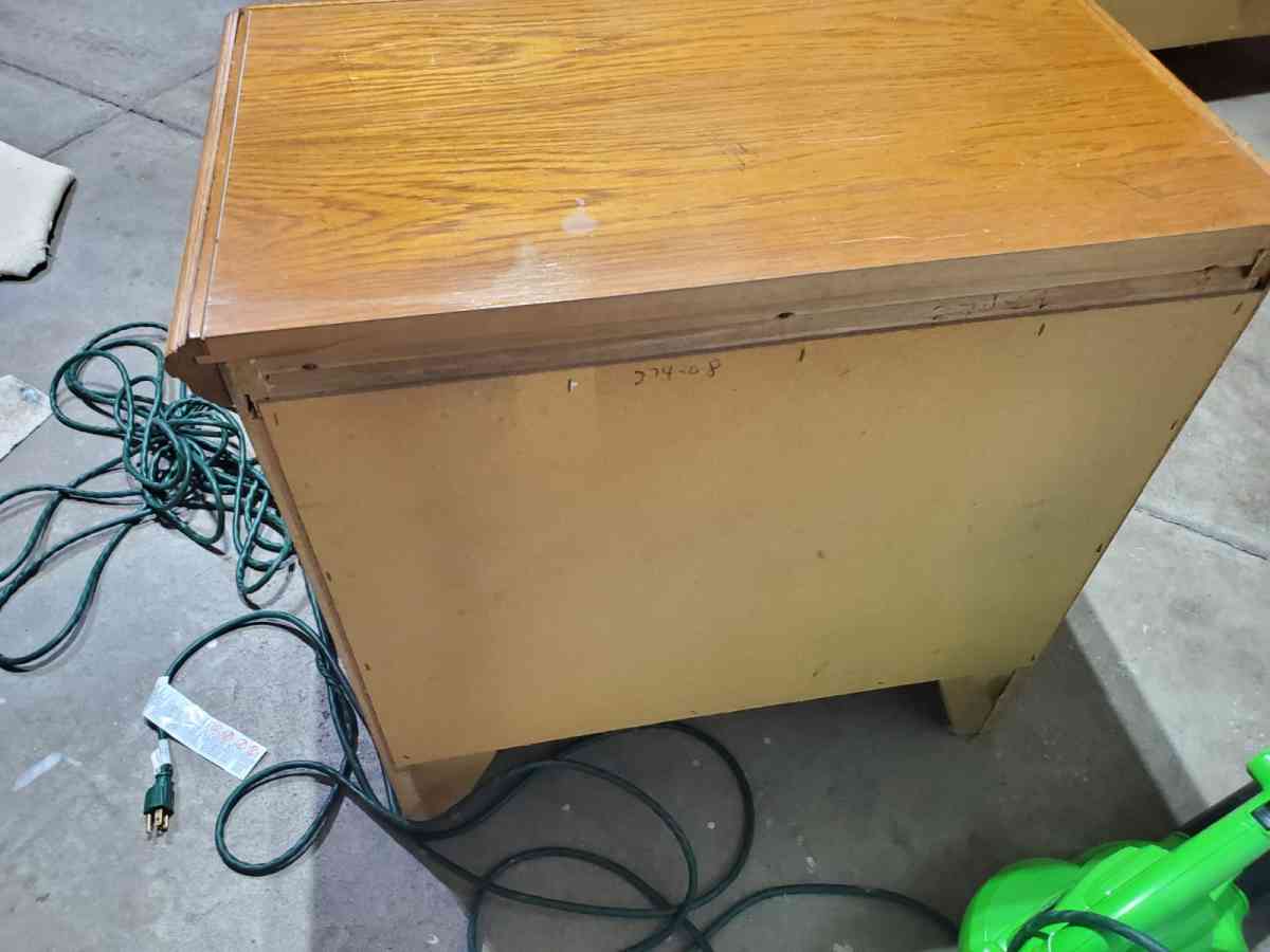 Bedroom - Youngstown, Ohio - FleaMarketBay