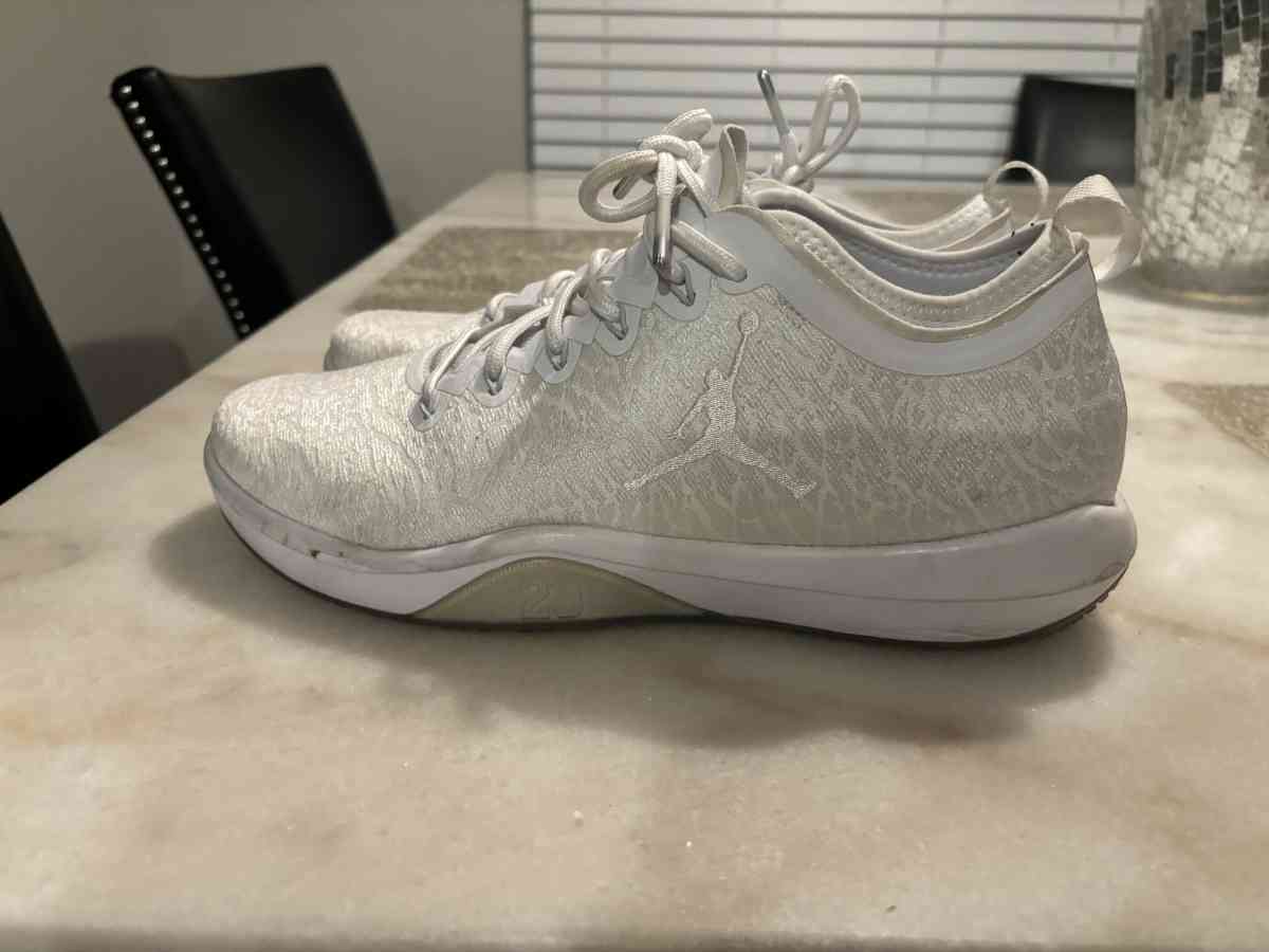Jordan lows - Saint Cloud, Florida - FleaMarketBay