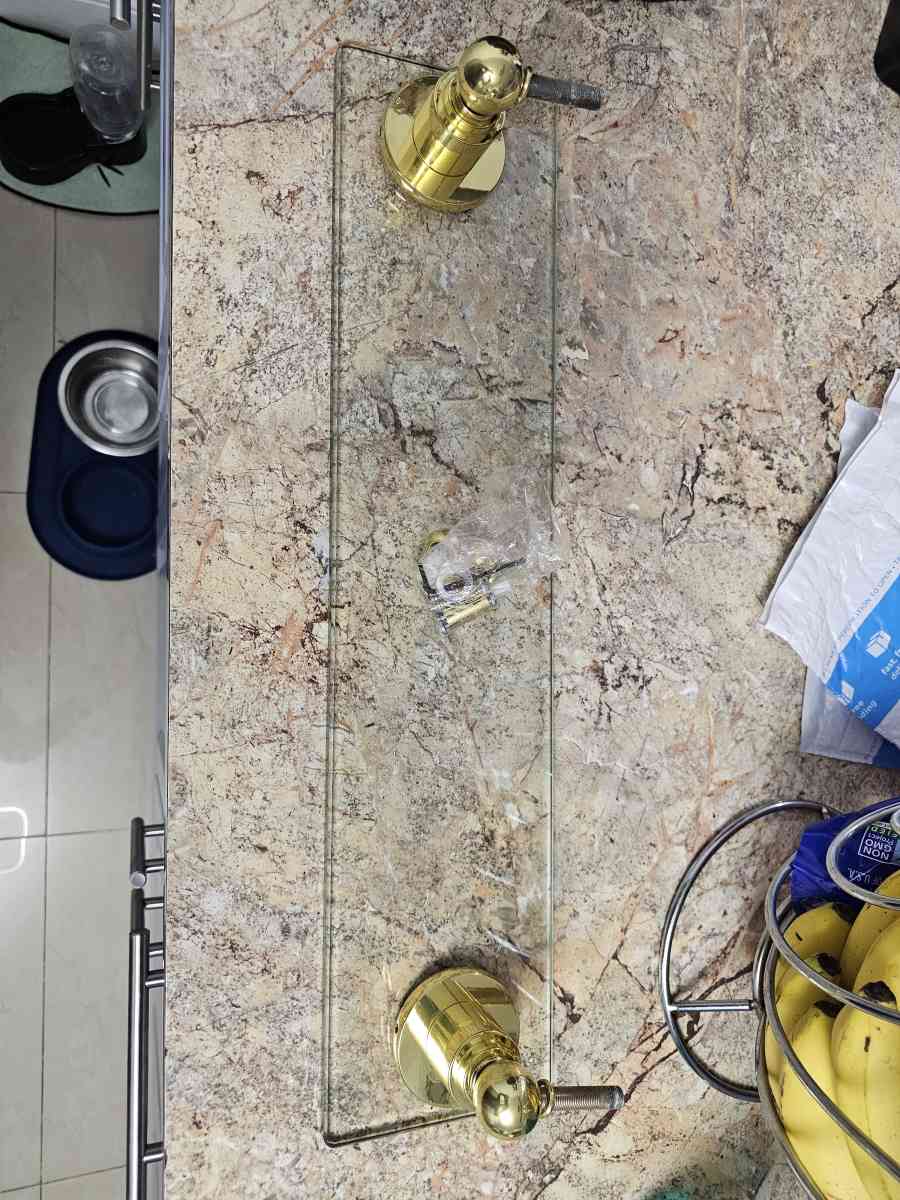 espejo con repisa - Miami, Florida - FleaMarketBay