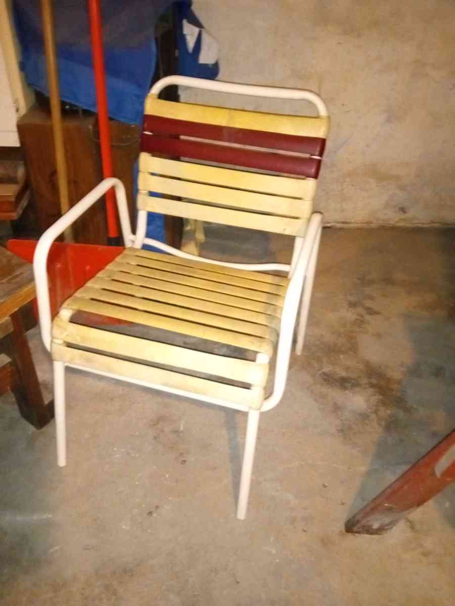 patio and chairs - Binghamton, New York - FleaMarketBay