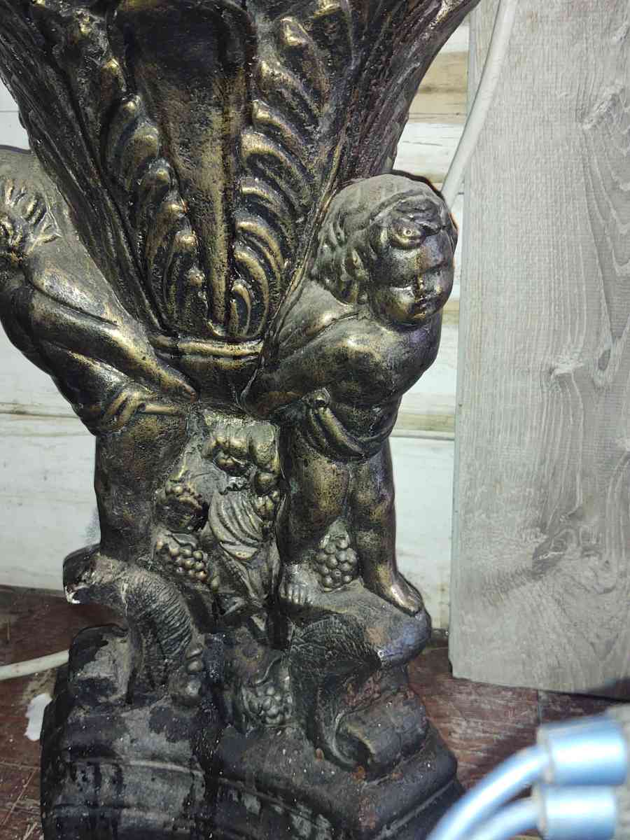 angek tablestand - Panama City, Florida - FleaMarketBay