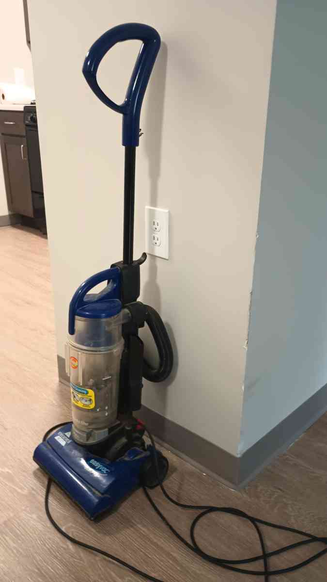 vacuum cleaner - Atlanta, Georgia - FleaMarketBay