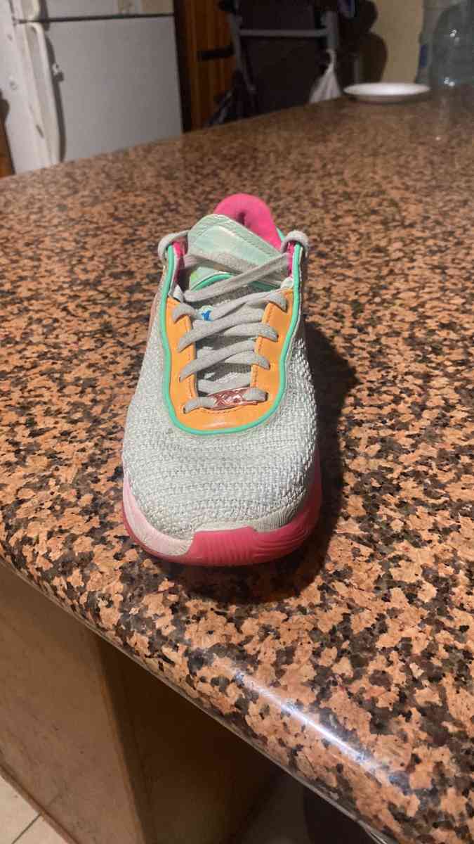 lebron 20 machine - California City, California - FleaMarketBay