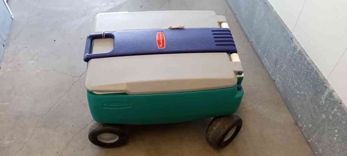 the 5 ice cooler from mini to familiary