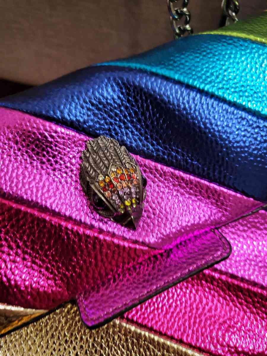 crossbody - Adelanto, California - FleaMarketBay