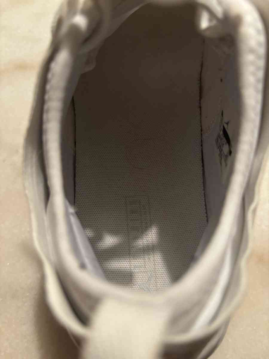 Jordan lows - Saint Cloud, Florida - FleaMarketBay