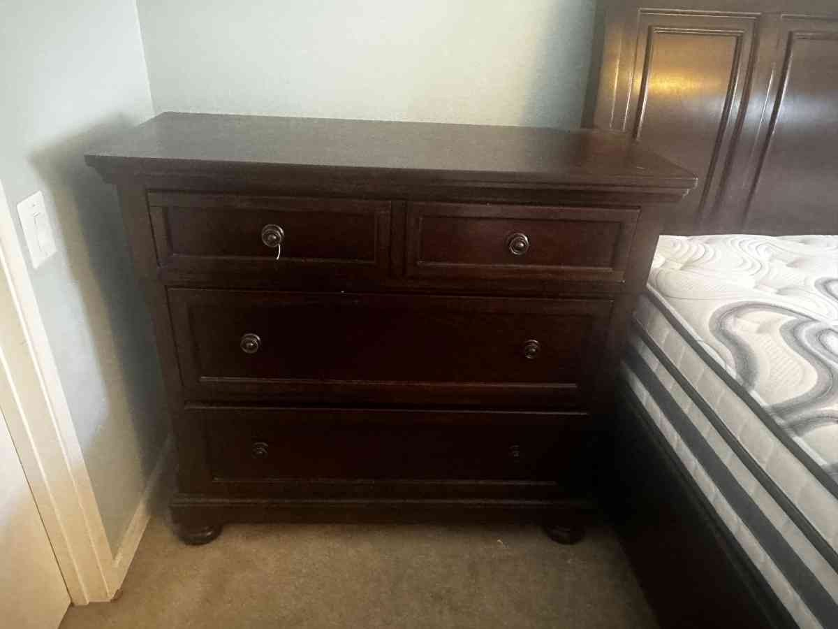 New Ashley 5PCS  Bedroom set - San Jose, California - FleaMarketBay