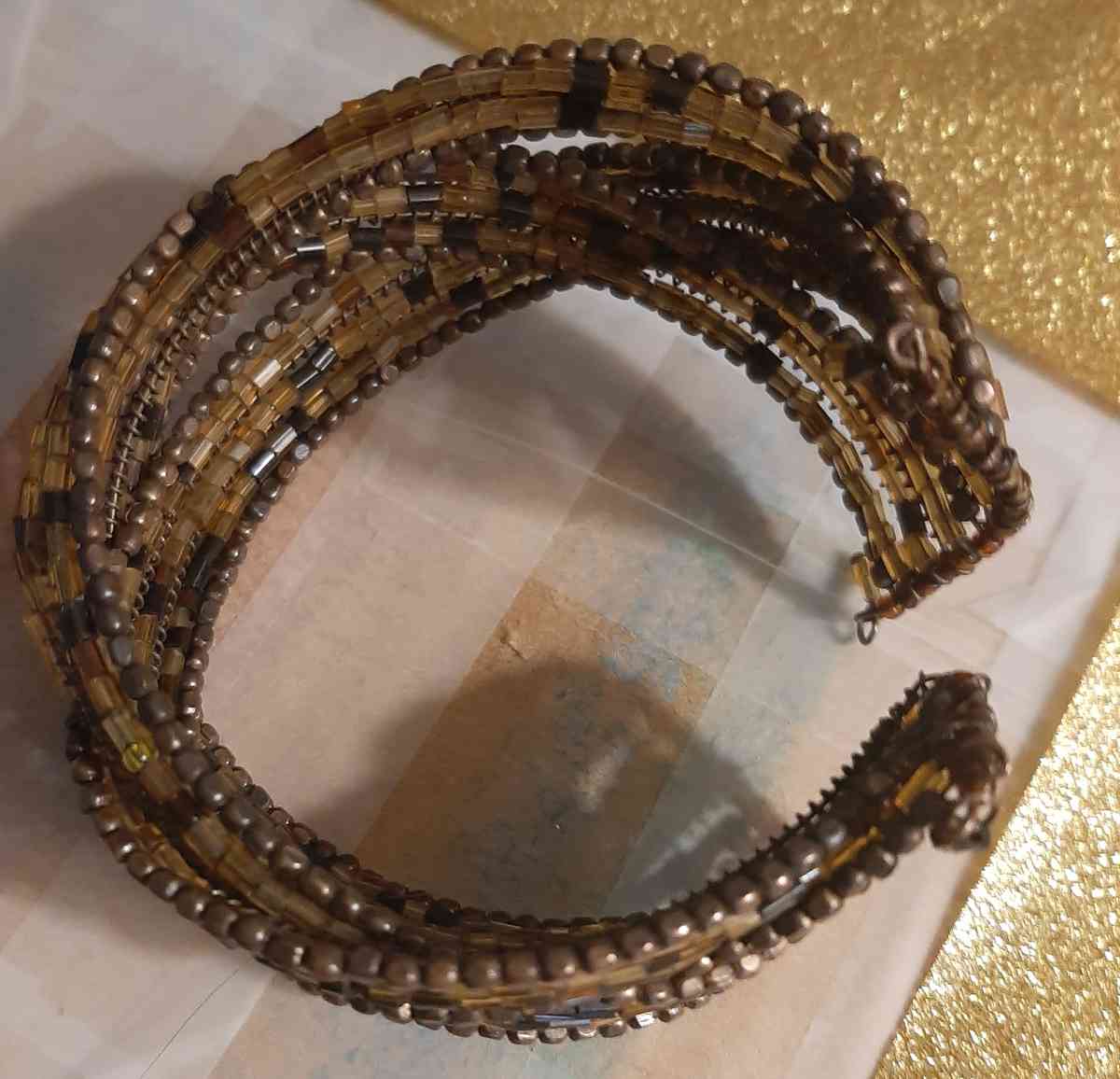 Brown Bead Bracelet - Dover, Arkansas - FleaMarketBay