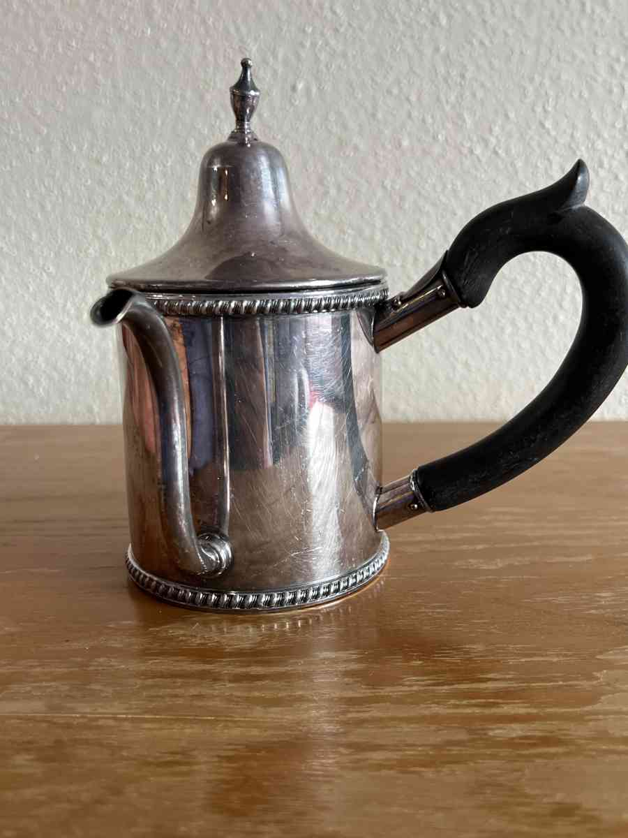 Wonderful Old Vintage Sliver Plated Tea Pot With Birtsh Lago - Houston, Texas