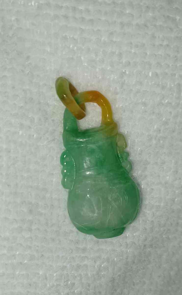 Burma Jade pendants - La Verne, California - FleaMarketBay